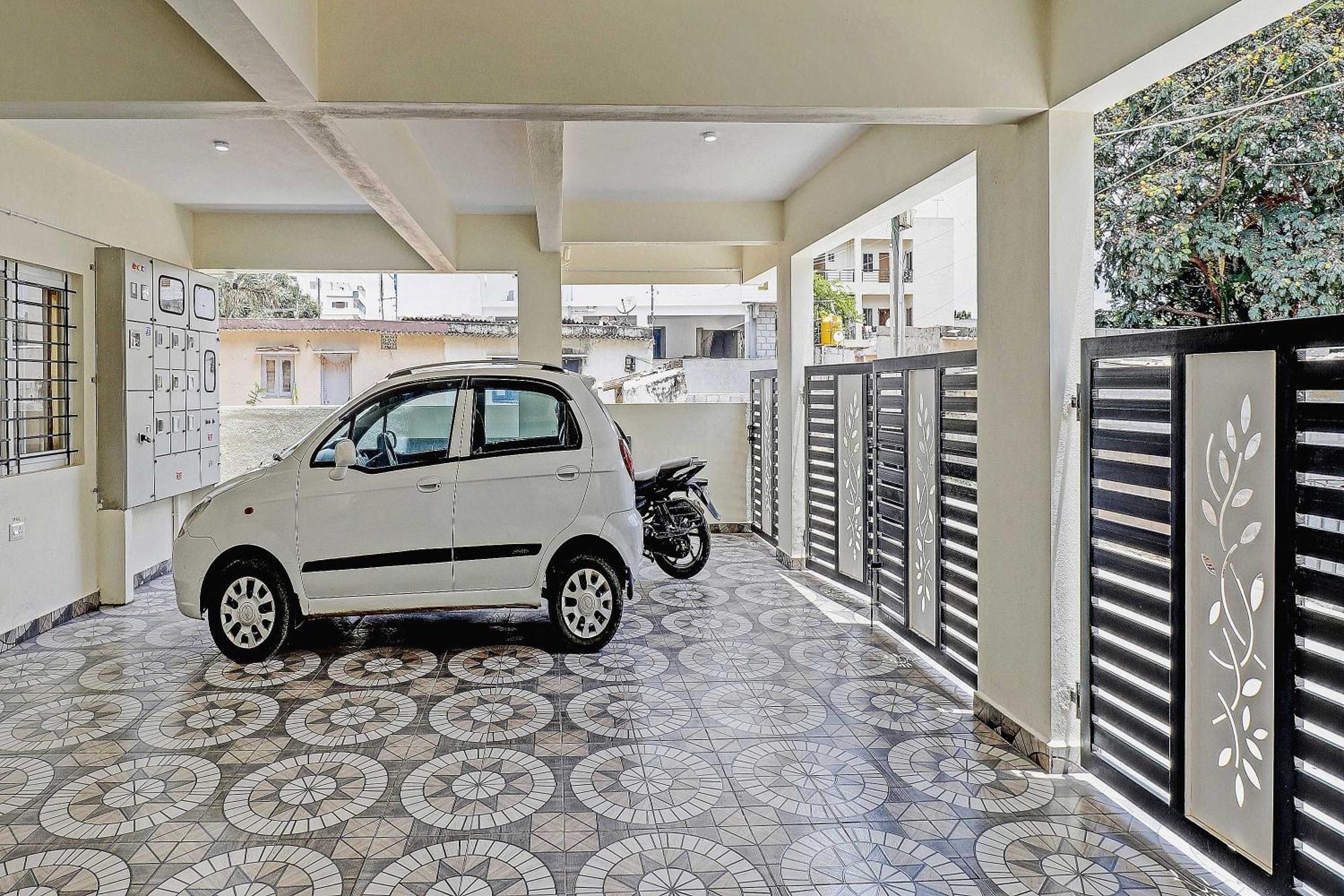 Oyo Flagship 81483 Manyatha Inn Service Apartment Bangalore Exterior photo